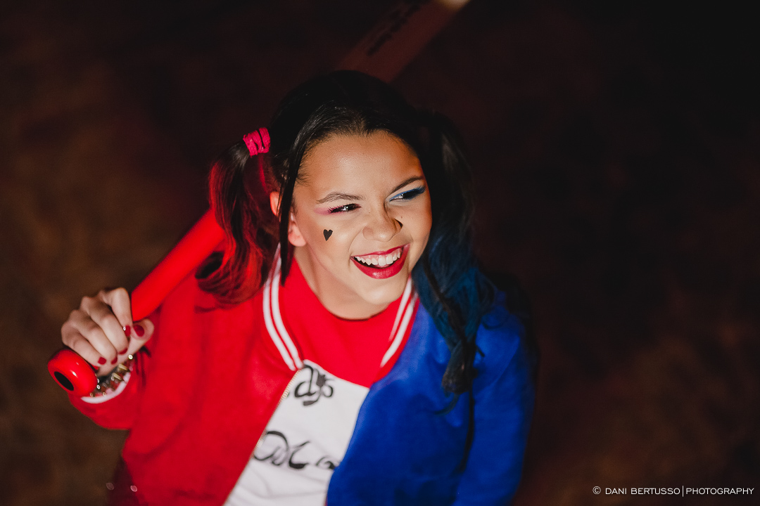 Fotografia Debutante - Festa de 15 Anos a fantasia – Fotografia de 15 Anos - Fotografia de Casamento - Fotógrafa de Casamentos e Família em SP - Dani Bertusso - Espaço Octo Street - Pub Vila Madalena