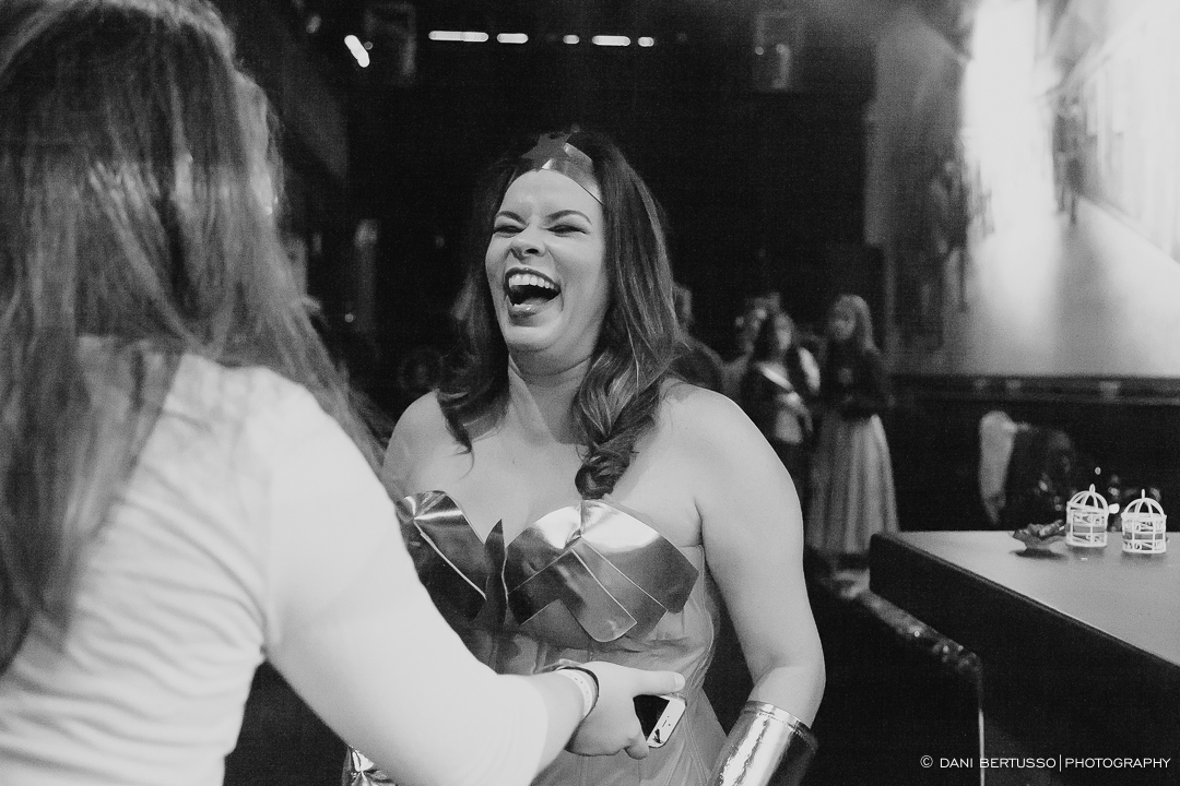 Fotografia Debutante - Festa de 15 Anos a fantasia – Fotografia de 15 Anos - Fotografia de Casamento - Fotógrafa de Casamentos e Família em SP - Dani Bertusso - Espaço Octo Street - Pub Vila Madalena