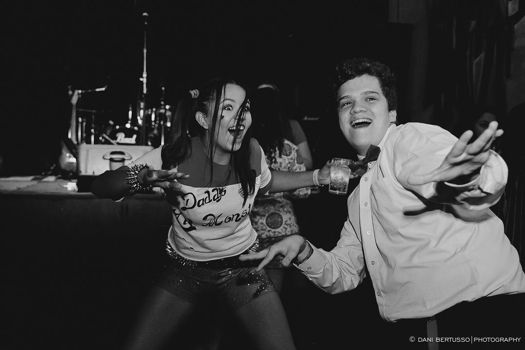 Fotografia Debutante - Festa de 15 Anos a fantasia – Fotografia de 15 Anos - Fotografia de Casamento - Fotógrafa de Casamentos e Família em SP - Dani Bertusso - Espaço Octo Street - Pub Vila Madalena