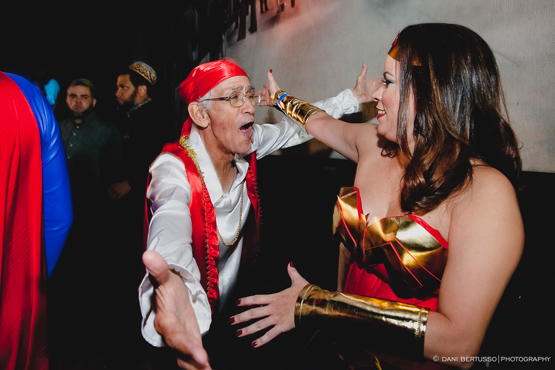Fotografia Debutante - Festa de 15 Anos a fantasia – Fotografia de 15 Anos - Fotografia de Casamento - Fotógrafa de Casamentos e Família em SP - Dani Bertusso - Espaço Octo Street - Pub Vila Madalena