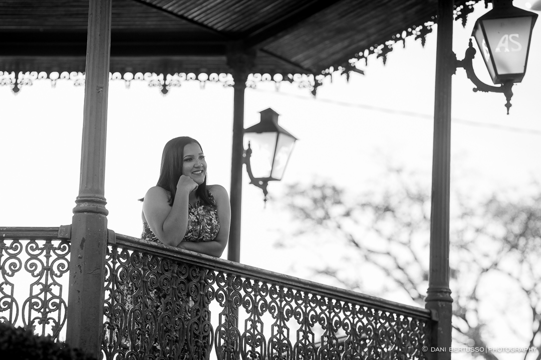 Ensaio fotográfico Feminino – Debutante - Fotografia de 15 Anos - Editorial de Moda - Sessão de fotos - Fotógrafa de Casamentos e Família em SP - Dani Bertusso - Aldeia da Serra