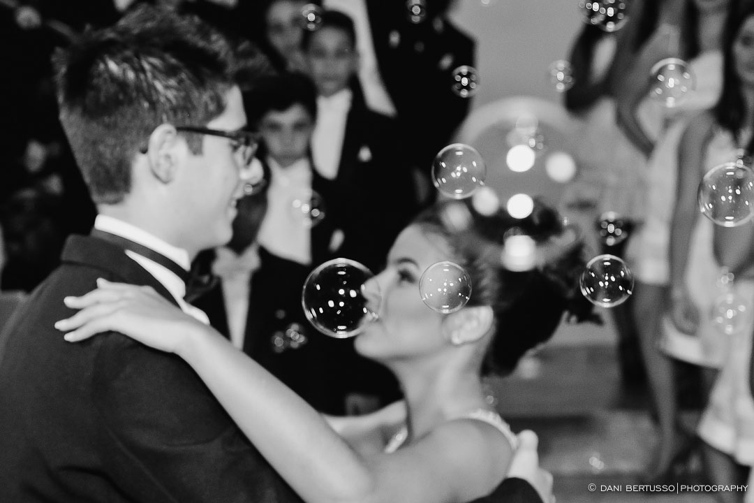 Fotografia Debutante - Festa a fantasia – Fotografia de 15 Anos - Fotografia de Casamento - Fotógrafa de Casamentos e Família SP - Dani Bertusso - Espaço Oscar Freire - Buffet Morenos São Paulo