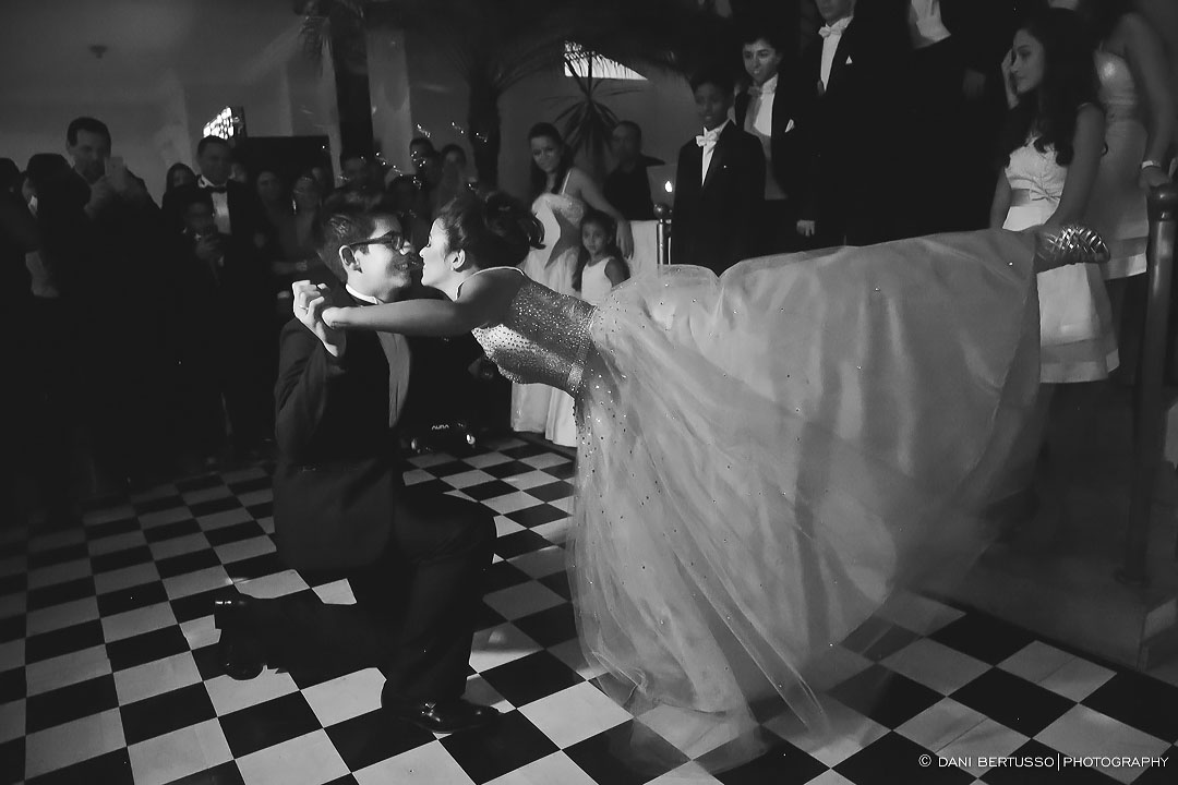 Fotografia Debutante - Festa a fantasia – Fotografia de 15 Anos - Fotografia de Casamento - Fotógrafa de Casamentos e Família SP - Dani Bertusso - Espaço Oscar Freire - Buffet Morenos São Paulo