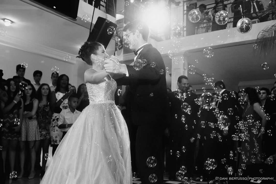 Fotografia Debutante - Festa a fantasia – Fotografia de 15 Anos - Fotografia de Casamento - Fotógrafa de Casamentos e Família SP - Dani Bertusso - Espaço Oscar Freire - Buffet Morenos São Paulo