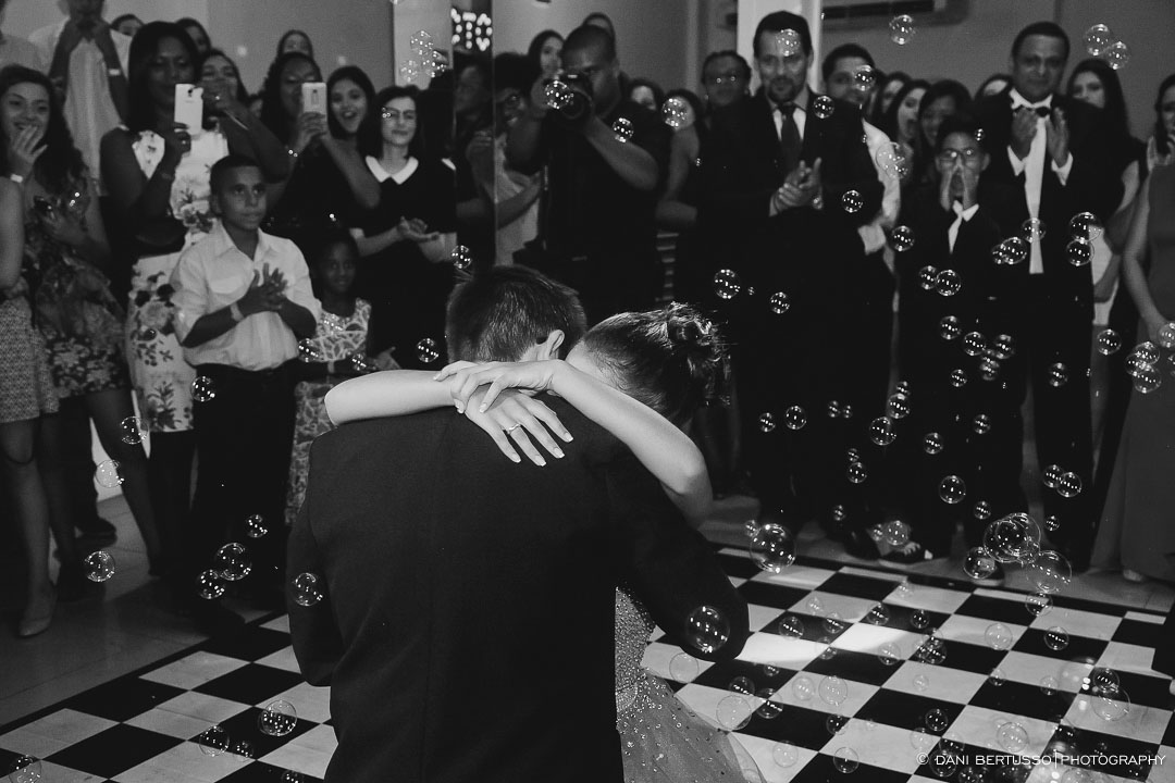 Fotografia Debutante - Festa a fantasia – Fotografia de 15 Anos - Fotografia de Casamento - Fotógrafa de Casamentos e Família SP - Dani Bertusso - Espaço Oscar Freire - Buffet Morenos São Paulo