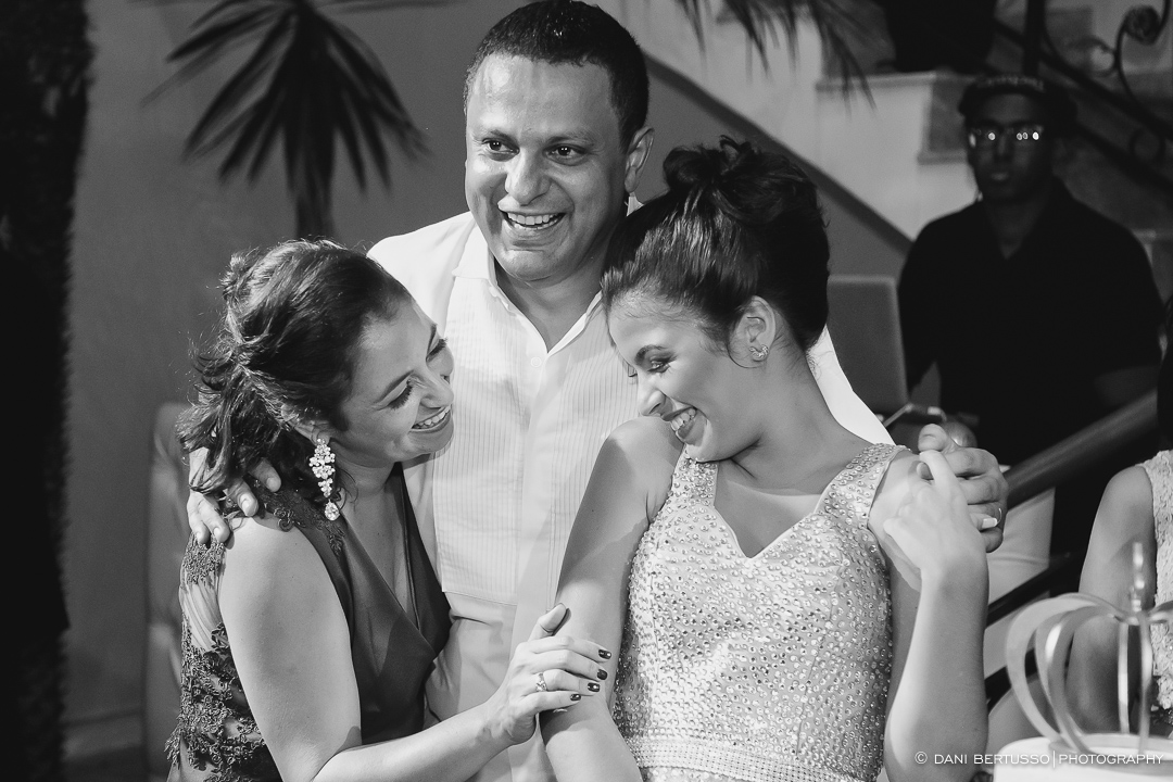 Fotografia Debutante - Festa a fantasia – Fotografia de 15 Anos - Fotografia de Casamento - Fotógrafa de Casamentos e Família SP - Dani Bertusso - Espaço Oscar Freire - Buffet Morenos São Paulo