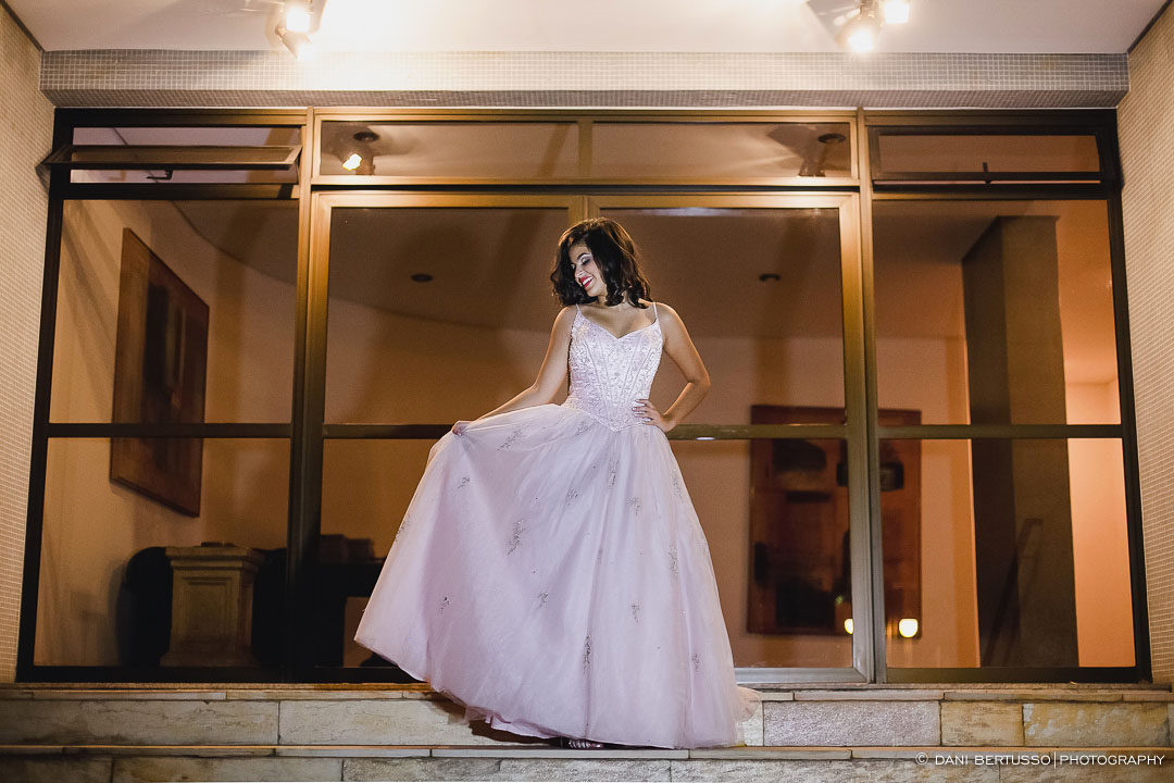 Fotografia Debutante - Festa a fantasia – Fotografia de 15 Anos - Fotografia de Casamento - Fotógrafa de Casamentos e Família SP - Dani Bertusso - Espaço Oscar Freire - Buffet Morenos São Paulo