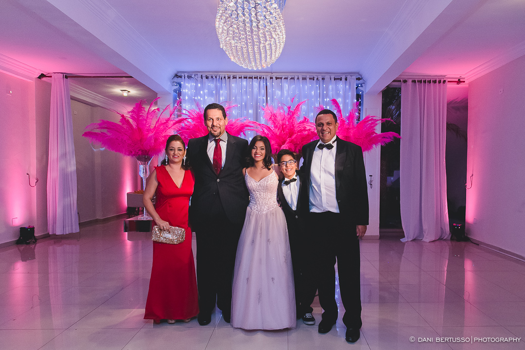 Fotografia Debutante - Festa a fantasia – Fotografia de 15 Anos - Fotografia de Casamento - Fotógrafa de Casamentos e Família SP - Dani Bertusso - Espaço Oscar Freire - Buffet Morenos São Paulo