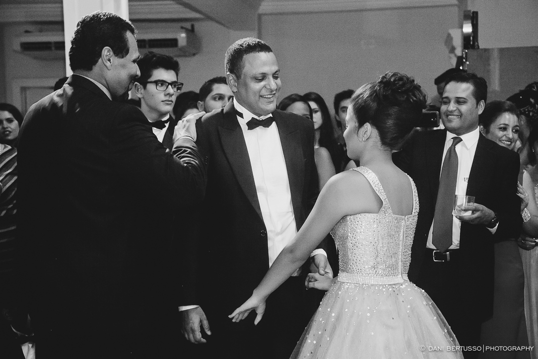 Fotografia Debutante - Festa a fantasia – Fotografia de 15 Anos - Fotografia de Casamento - Fotógrafa de Casamentos e Família SP - Dani Bertusso - Espaço Oscar Freire - Buffet Morenos São Paulo