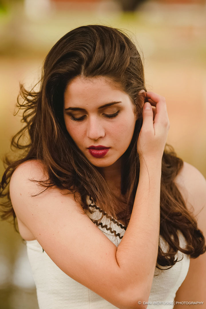 Ensaio fotográfico Feminino – Fotografia de 15 Anos - Fotografia de Casamento - Sessão de fotos - Editorial de Moda - Fotógrafa de Casamentos e Família em SP - Dani Bertusso - Timburi