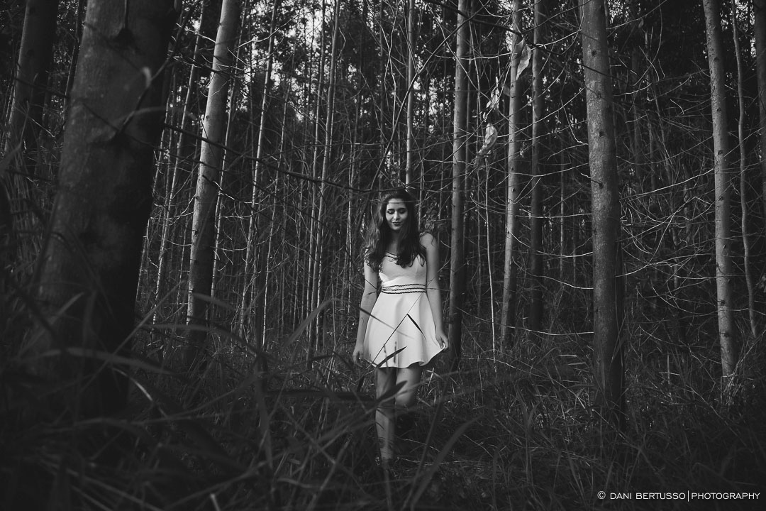 Ensaio fotográfico Feminino – Fotografia de 15 Anos - Fotografia de Casamento - Sessão de fotos - Editorial de Moda - Fotógrafa de Casamentos e Família em SP - Dani Bertusso - Timburi