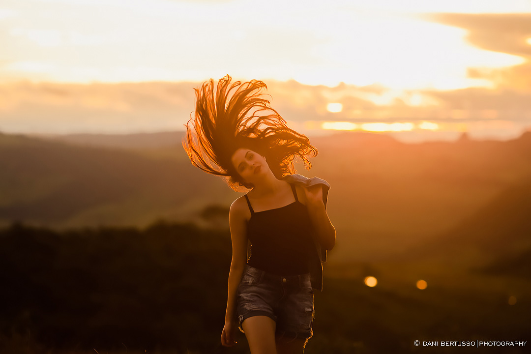 Ensaio fotográfico Feminino – Fotografia de 15 Anos - Fotografia de Casamento - Sessão de fotos - Editorial de Moda - Fotógrafa de Casamentos e Família em SP - Dani Bertusso - Timburi
