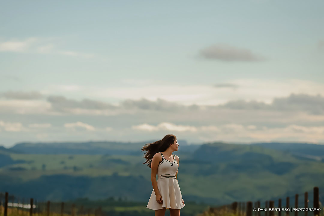 Ensaio fotográfico Feminino – Fotografia de 15 Anos - Fotografia de Casamento - Sessão de fotos - Editorial de Moda - Fotógrafa de Casamentos e Família em SP - Dani Bertusso - Timburi