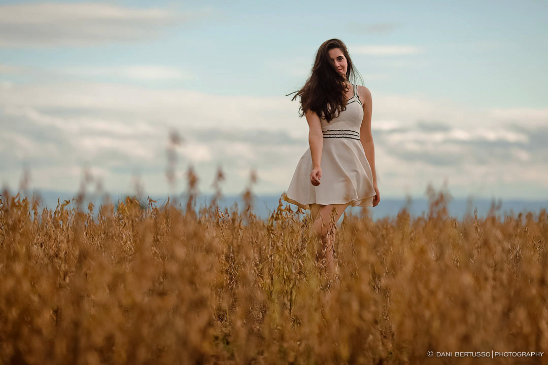 Ensaio fotográfico Feminino – Fotografia de 15 Anos - Fotografia de Casamento - Sessão de fotos - Editorial de Moda - Fotógrafa de Casamentos e Família em SP - Dani Bertusso - Timburi