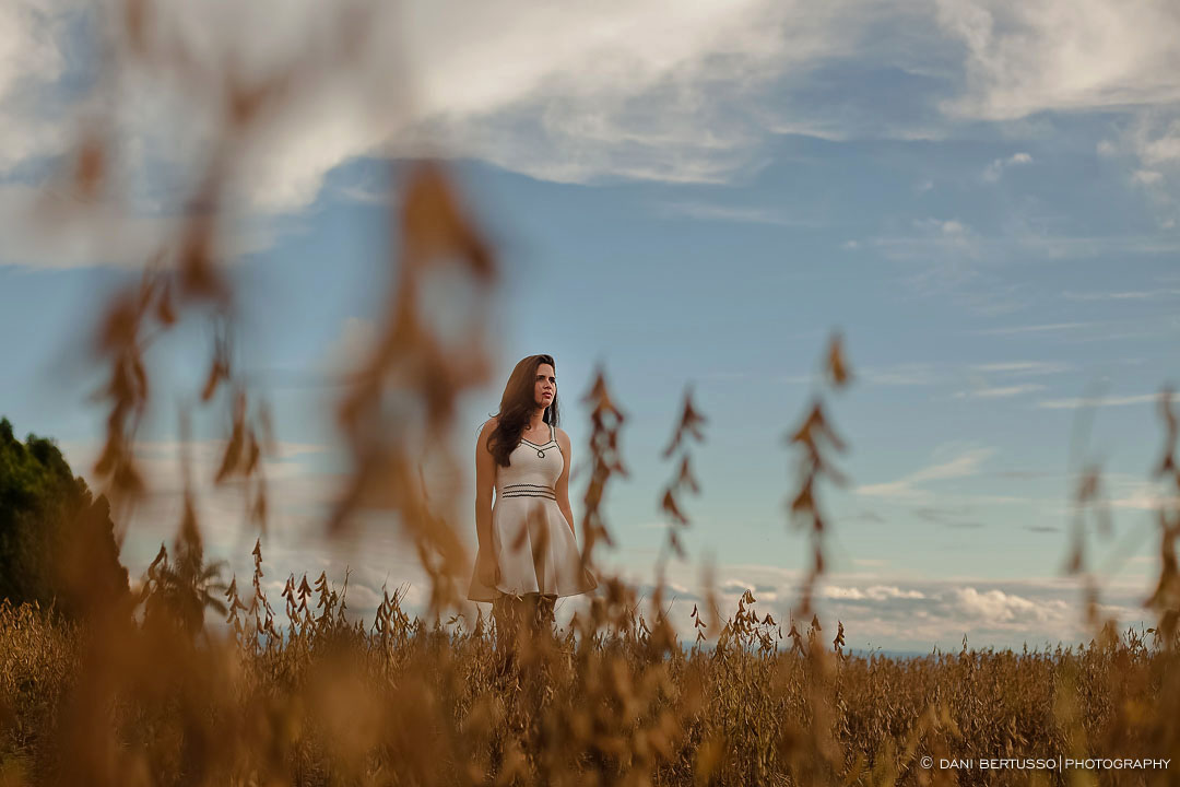 Ensaio fotográfico Feminino – Fotografia de 15 Anos - Fotografia de Casamento - Sessão de fotos - Editorial de Moda - Fotógrafa de Casamentos e Família em SP - Dani Bertusso - Timburi
