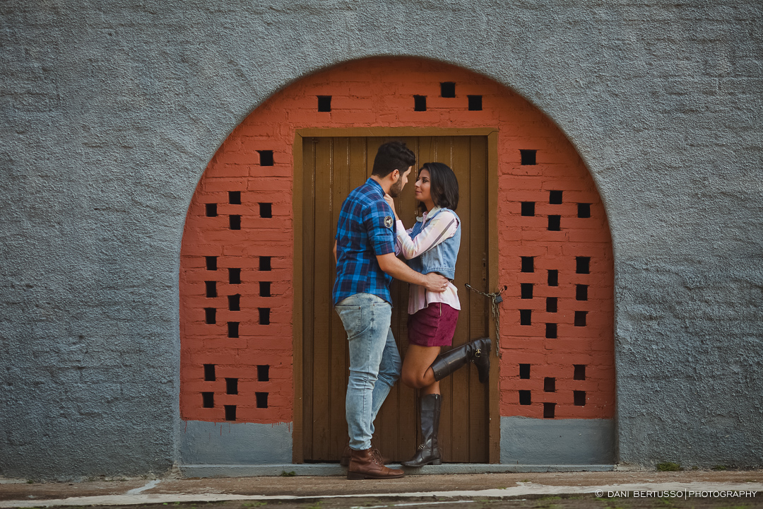 Ensaio fotográfico - Pre wedding - Destination wedding - Fotografia de Casamento - Sessão de fotos no Campo - Fotógrafa de Casamentos em SP - Dani Bertusso