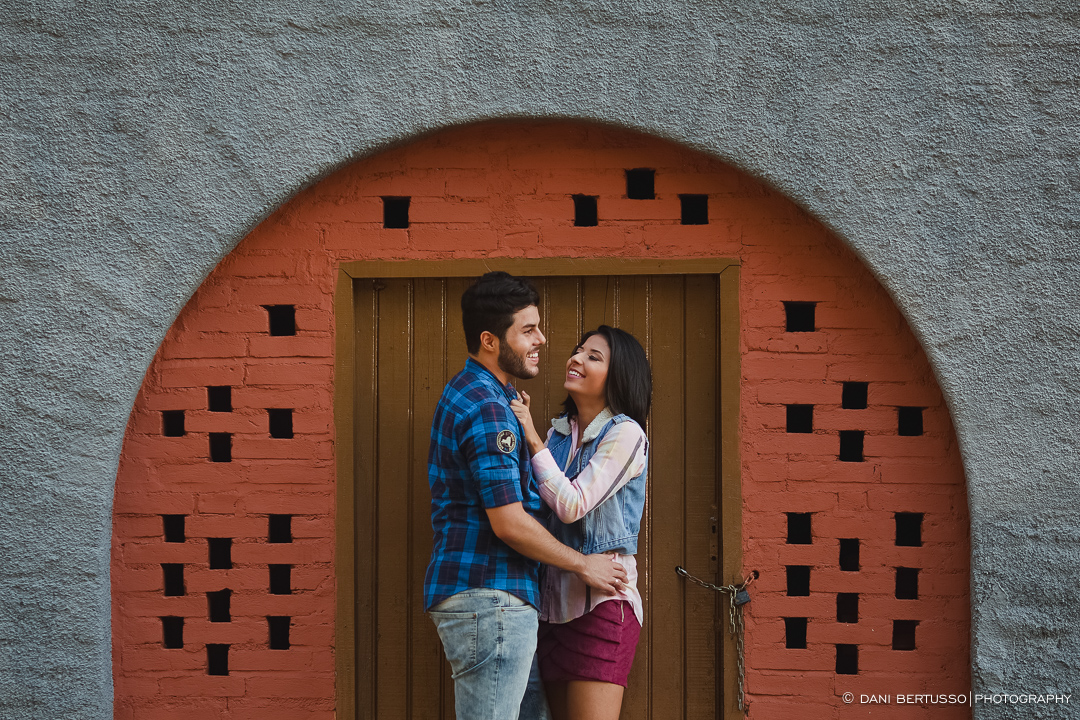 Ensaio fotográfico - Pre wedding - Destination wedding - Fotografia de Casamento - Sessão de fotos no Campo - Fotógrafa de Casamentos em SP - Dani Bertusso