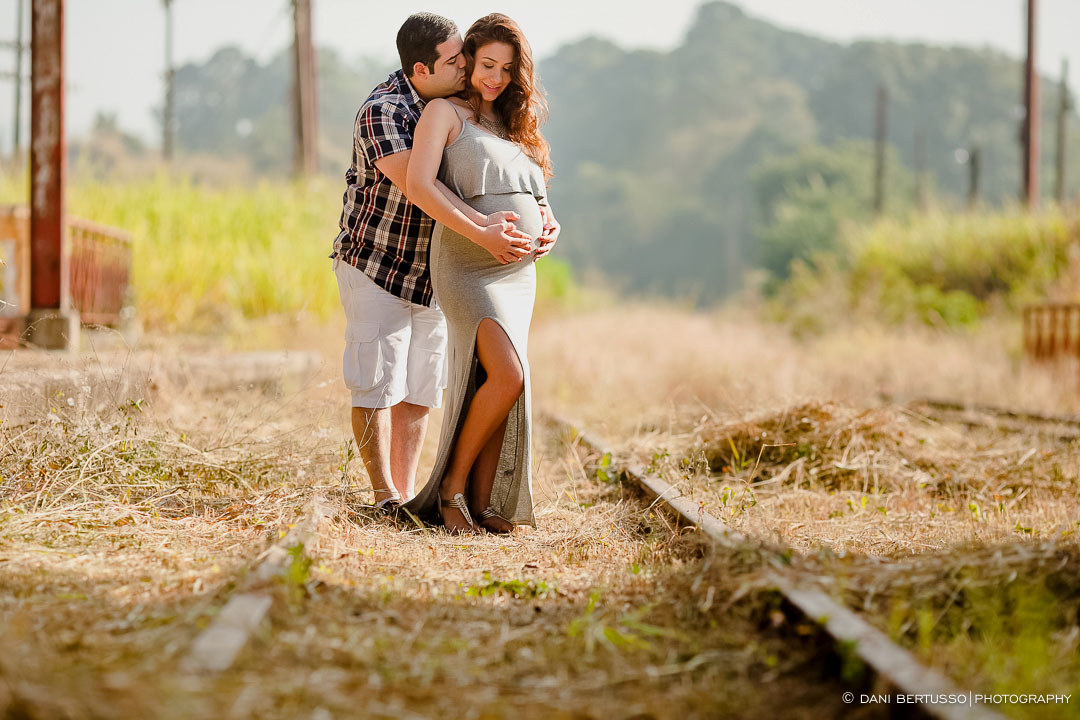 Ensaio fotográfico Gestante – Fotografia de grávidas - Fotografia de Casamento - Sessão de fotos no campo - Fotógrafa de Casamentos e Família em SP - Dani Bertusso - São Roque