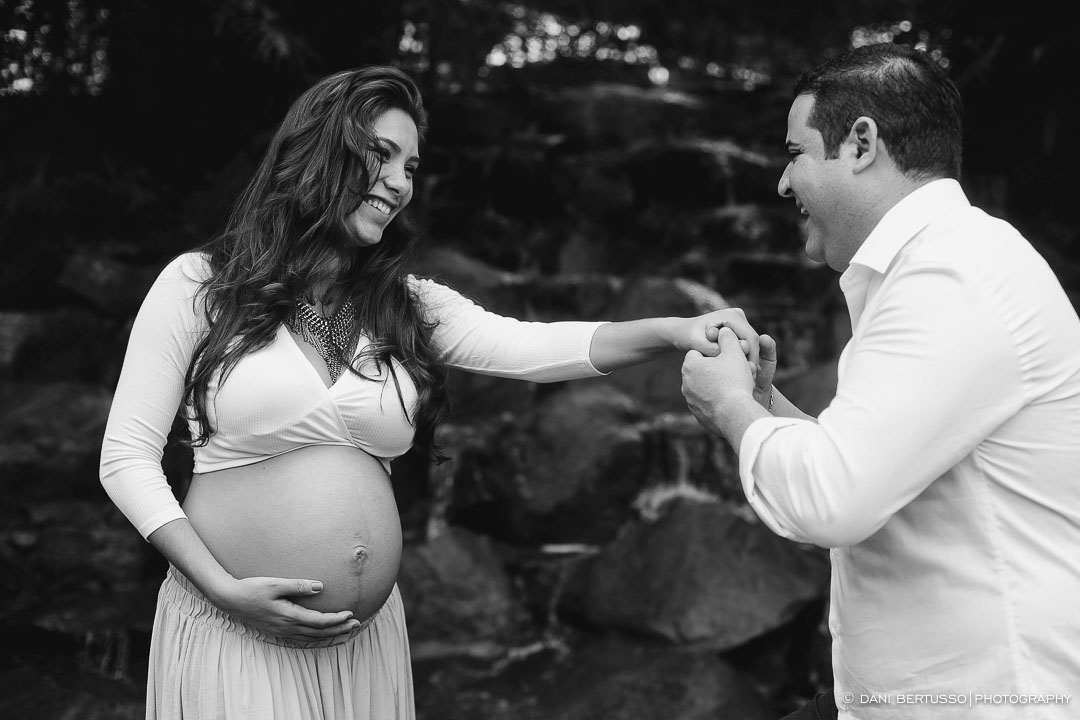 Ensaio fotográfico Gestante – Fotografia de grávidas - Fotografia de Casamento - Sessão de fotos no campo - Fotógrafa de Casamentos e Família em SP - Dani Bertusso - São Roque
