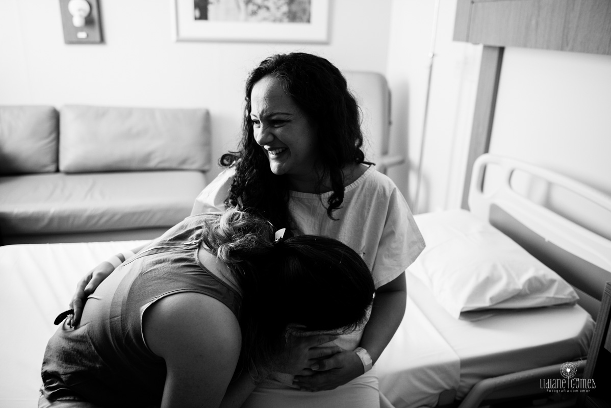 fotografia de parto, fotografia de nascimento, fotógrafa de nascimento, fotógrafa de nascimento, fotos de parto, nascimento em niterói, fotos na maternidade