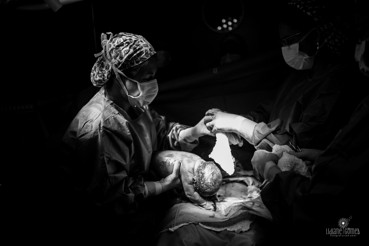 fotografia de parto, fotografia de nascimento, fotógrafa de nascimento, fotógrafa de nascimento, fotos de parto, nascimento em niterói, fotos na maternidade