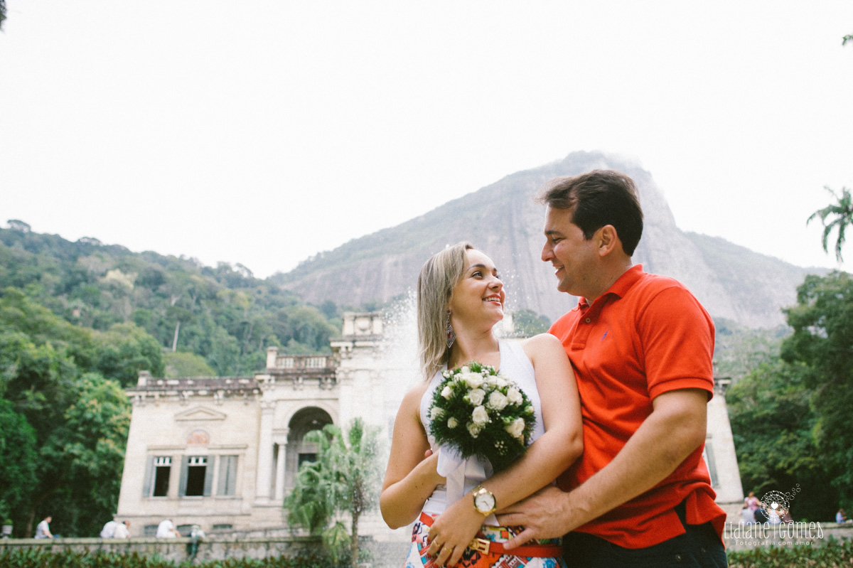 ensaio de casais, ensaio pré casamento, fotos pré wedding, pré wedding, parque lage, ensaio no parque lage, ensaio de casal no parque lage, ensaio na praia vermelha rj, ensaio na praia vermelha rio de janeiro, ensaio de casal na praia