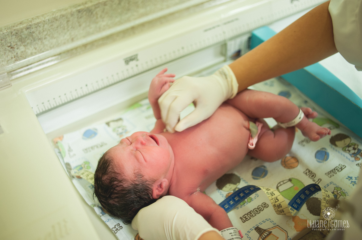 nascimento, fotografia de parto, parto, fotos de nascimento, fotos de nascimento em niterói, nascimento hospital cnh, hospital csh niterói