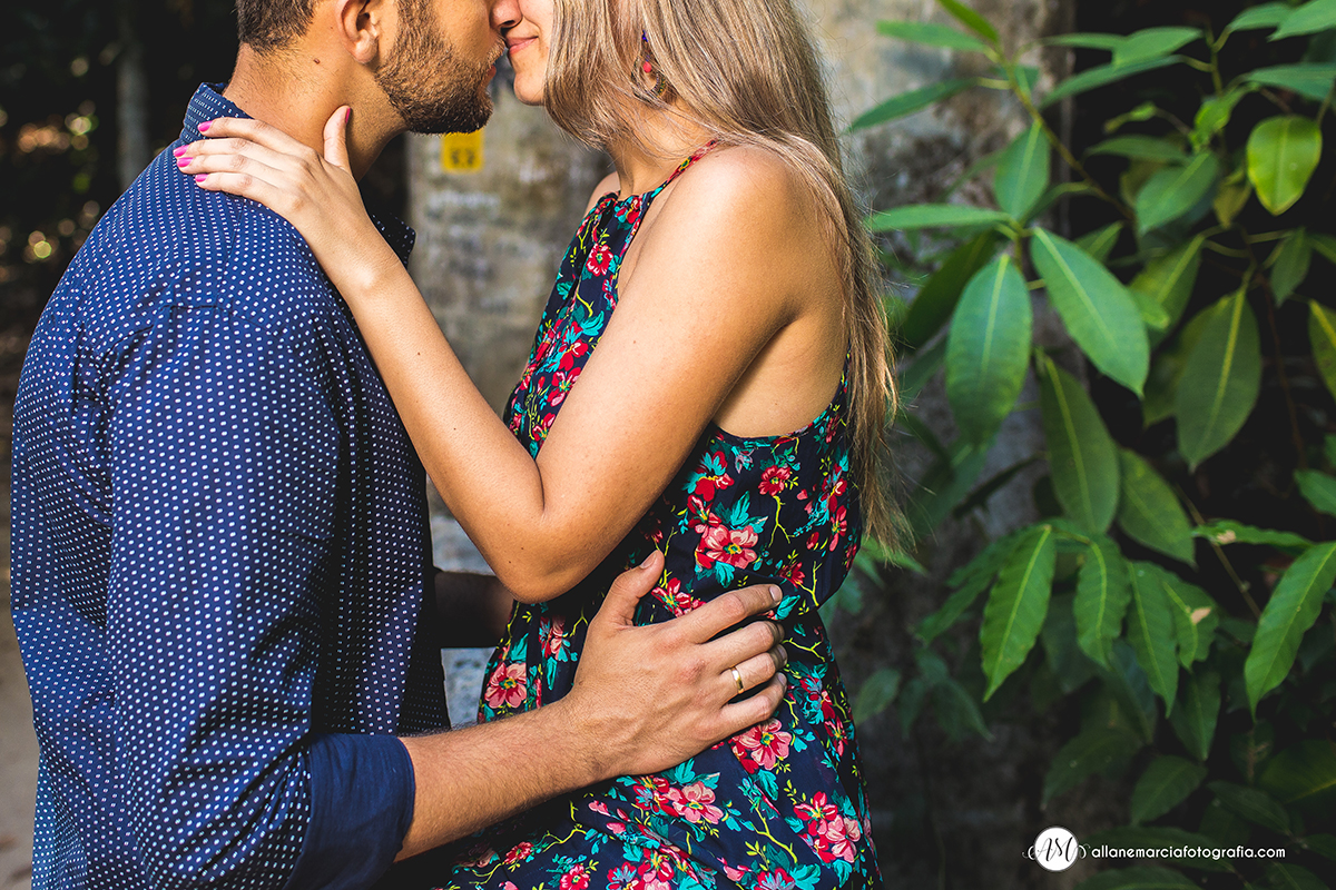 noivos se beijando