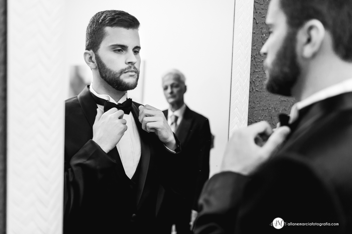 noivo pronto para casamento
