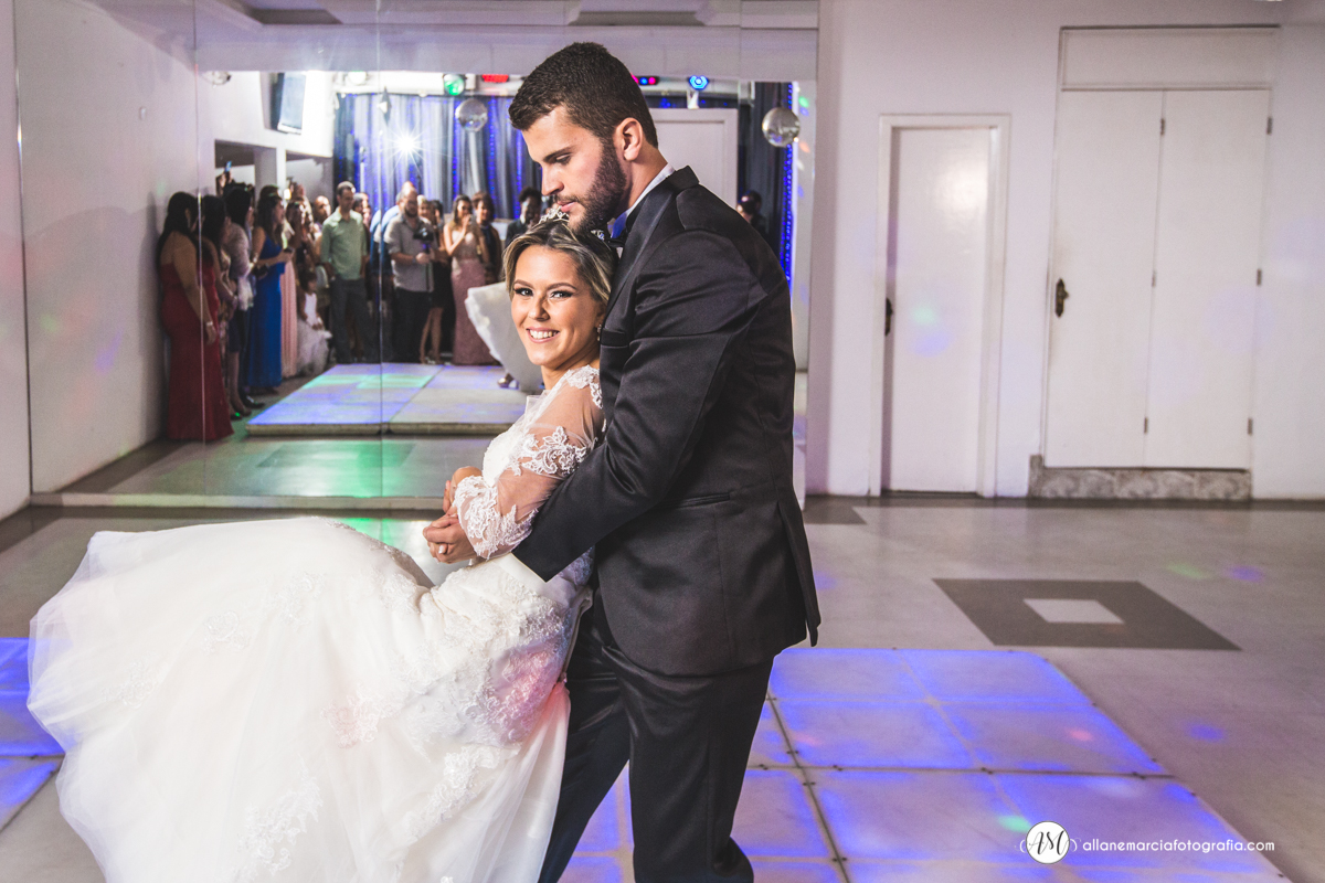 casal dançando