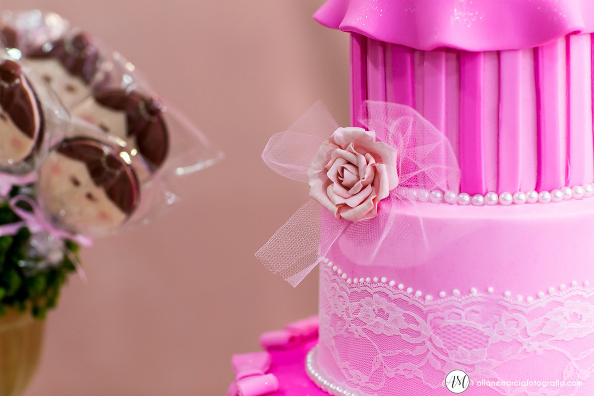 detalhes do bolo para festa infantil