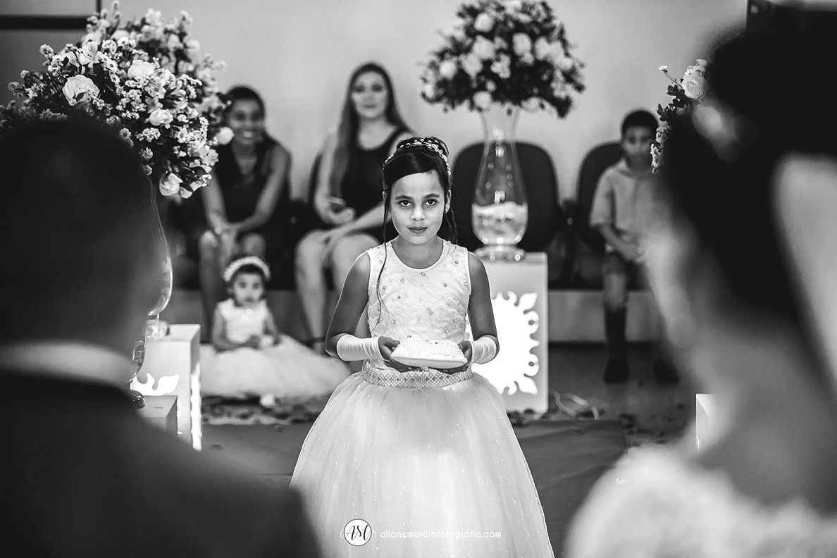 entrada da aliança no casamento