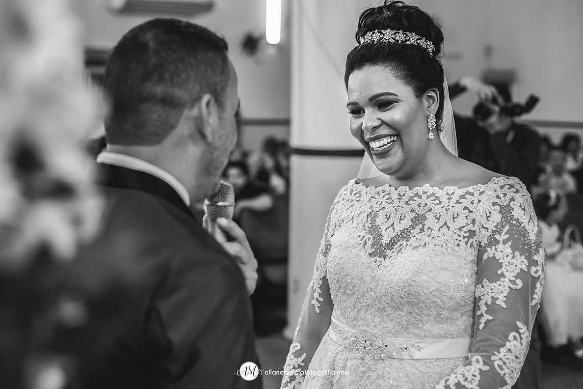 noiva feliz