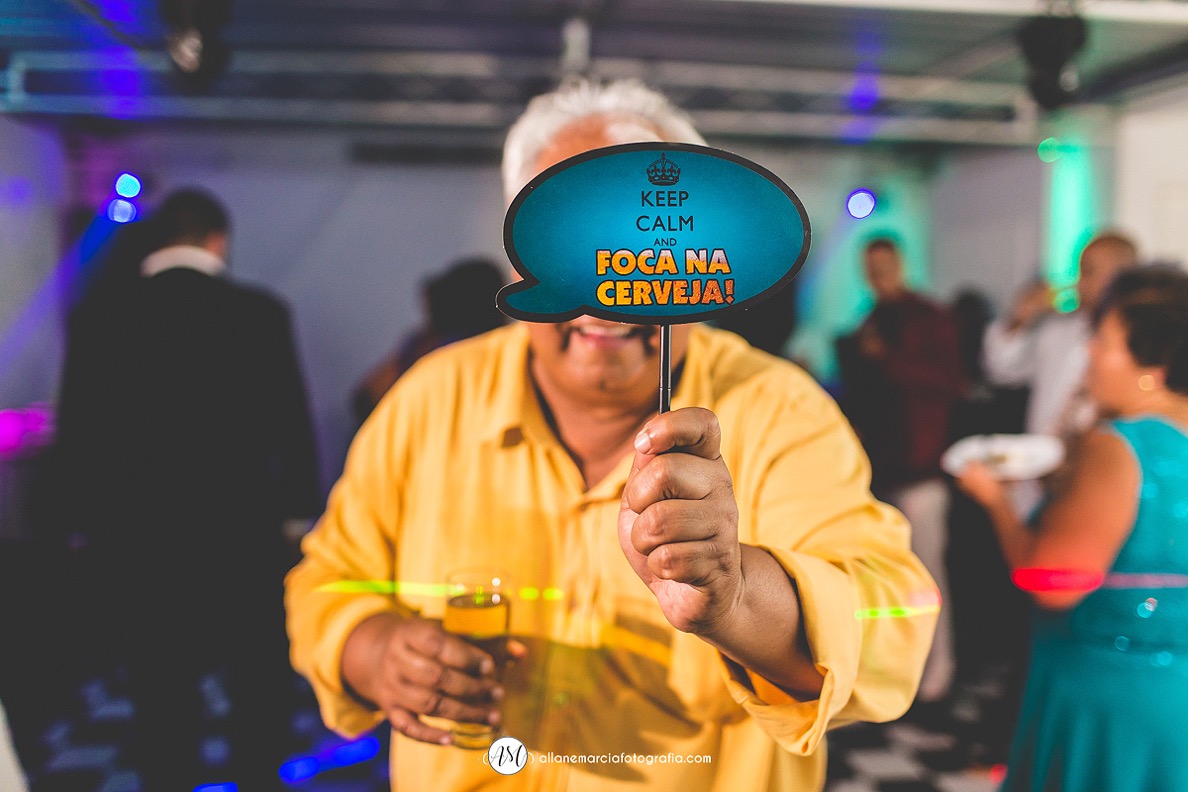 placas na pista de dança