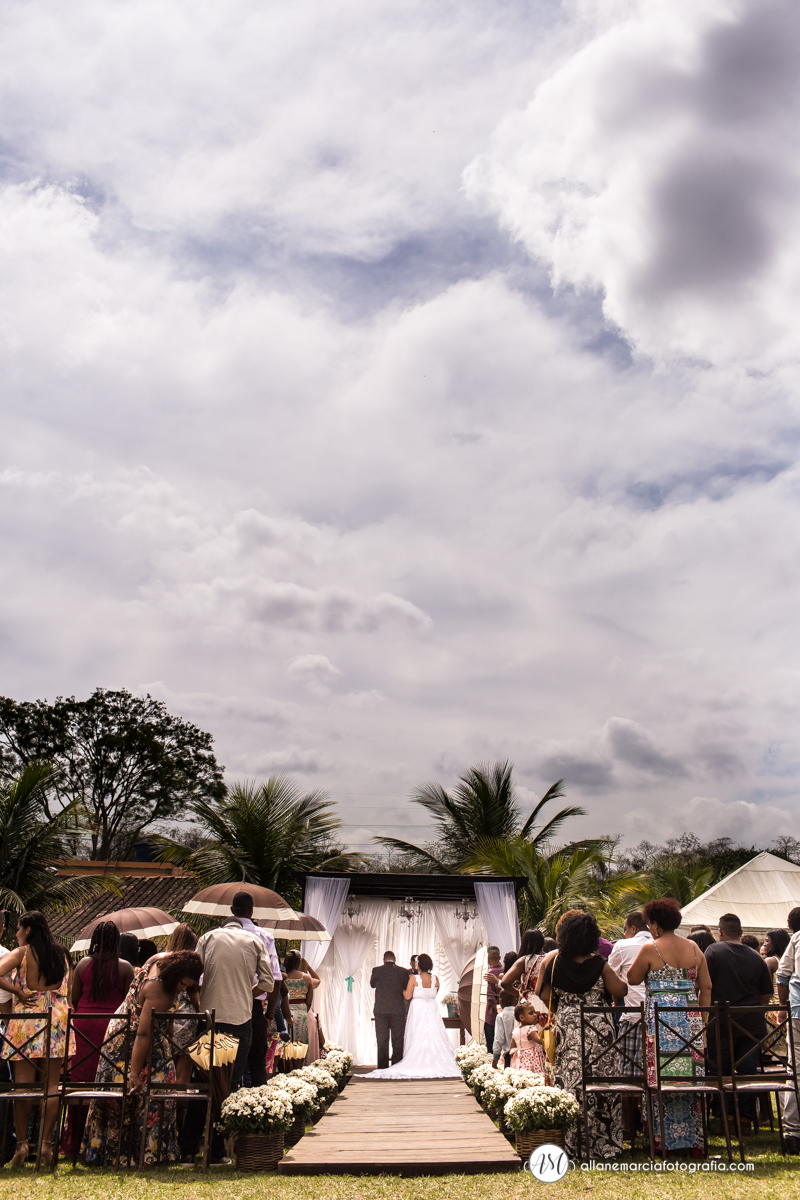 noivos no casamento