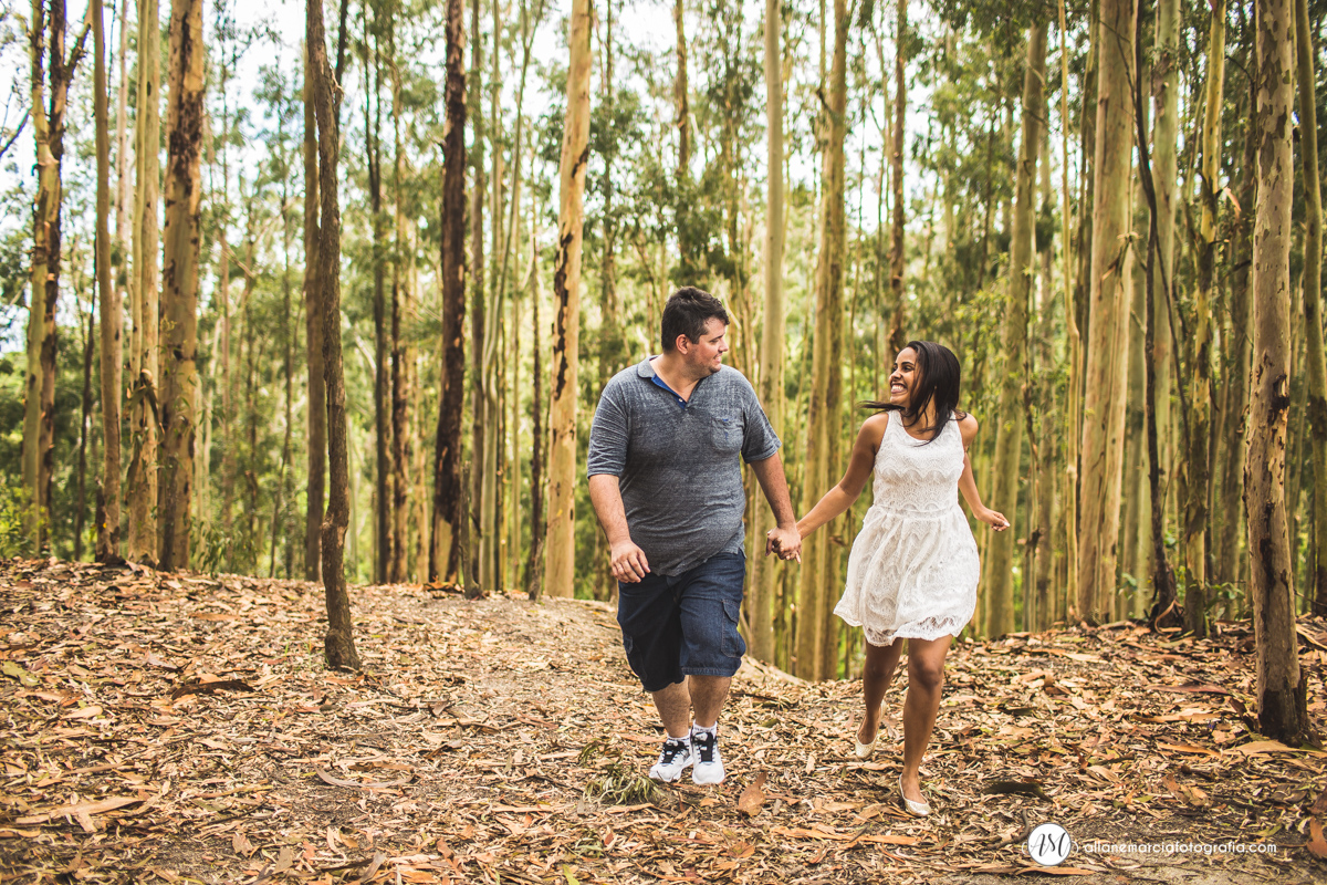 casal andando