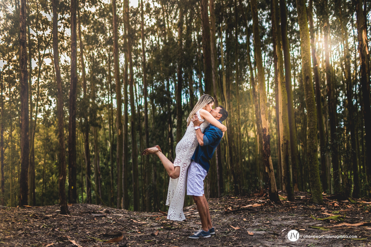 foto casal se abrançando