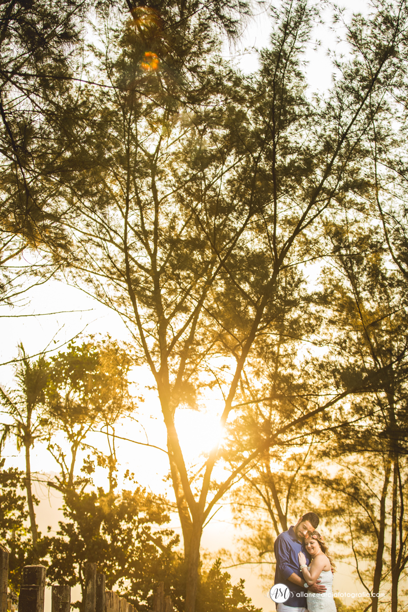 noivos no por do sol