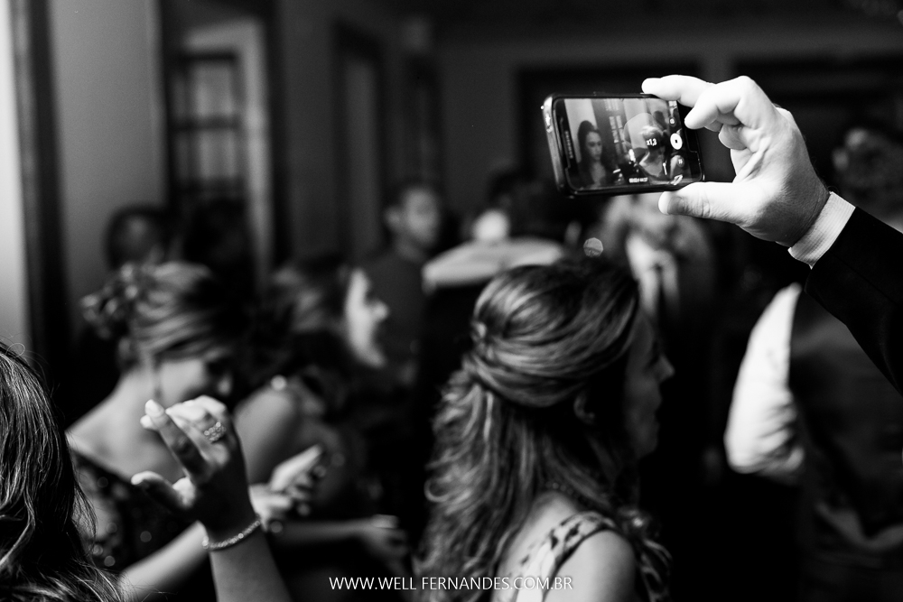 celular no casamento