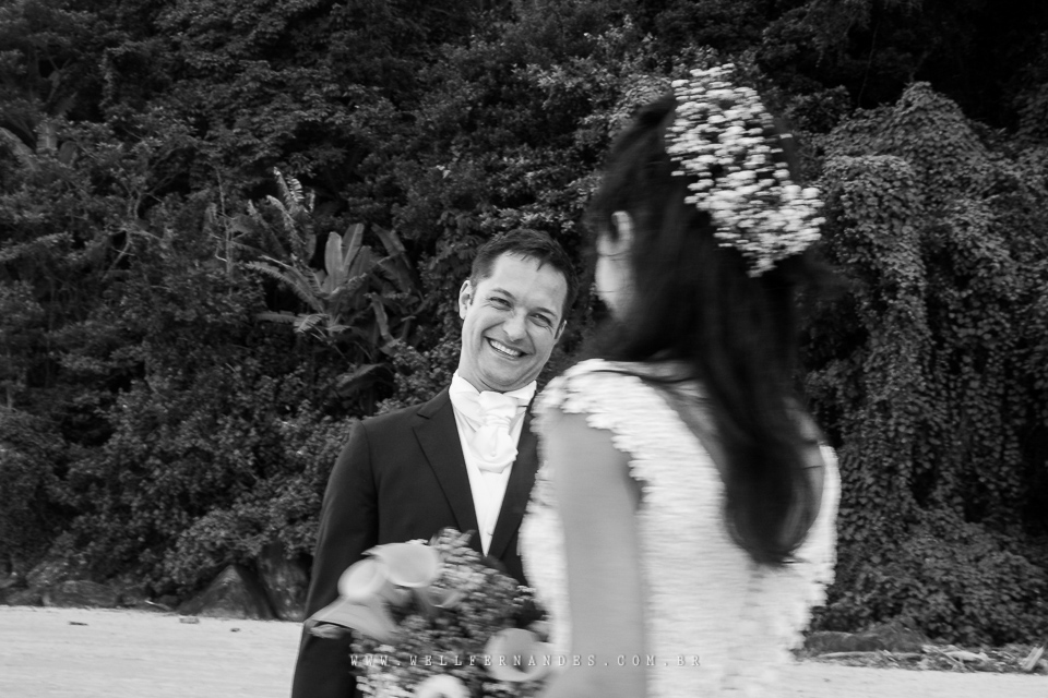 Casamento na praia - Pé na areia - Casar de dia
