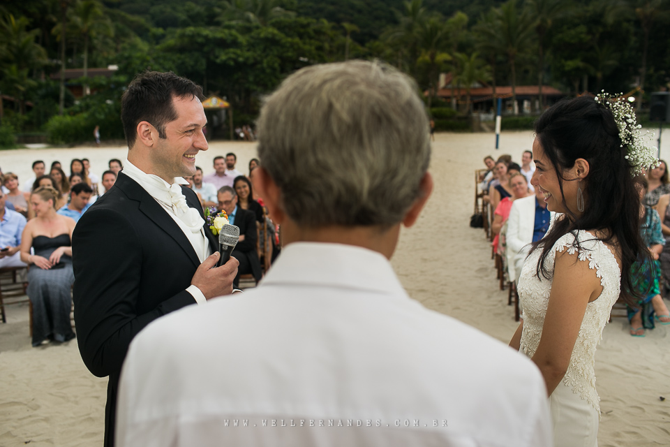 Casamento na praia - Pé na areia - Casar de dia