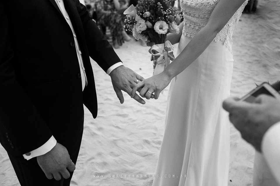 Casamento na praia - Pé na areia - Casar de dia