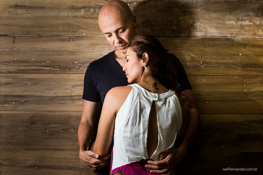 Ensaio casal em apartamento intimo