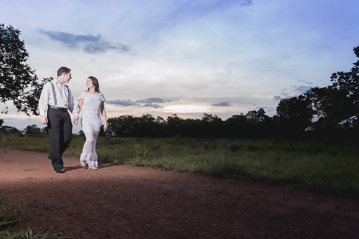 ensaio no campo - Rodrigo Braga fotografia Minaçu Goiás - gabriela e geovany