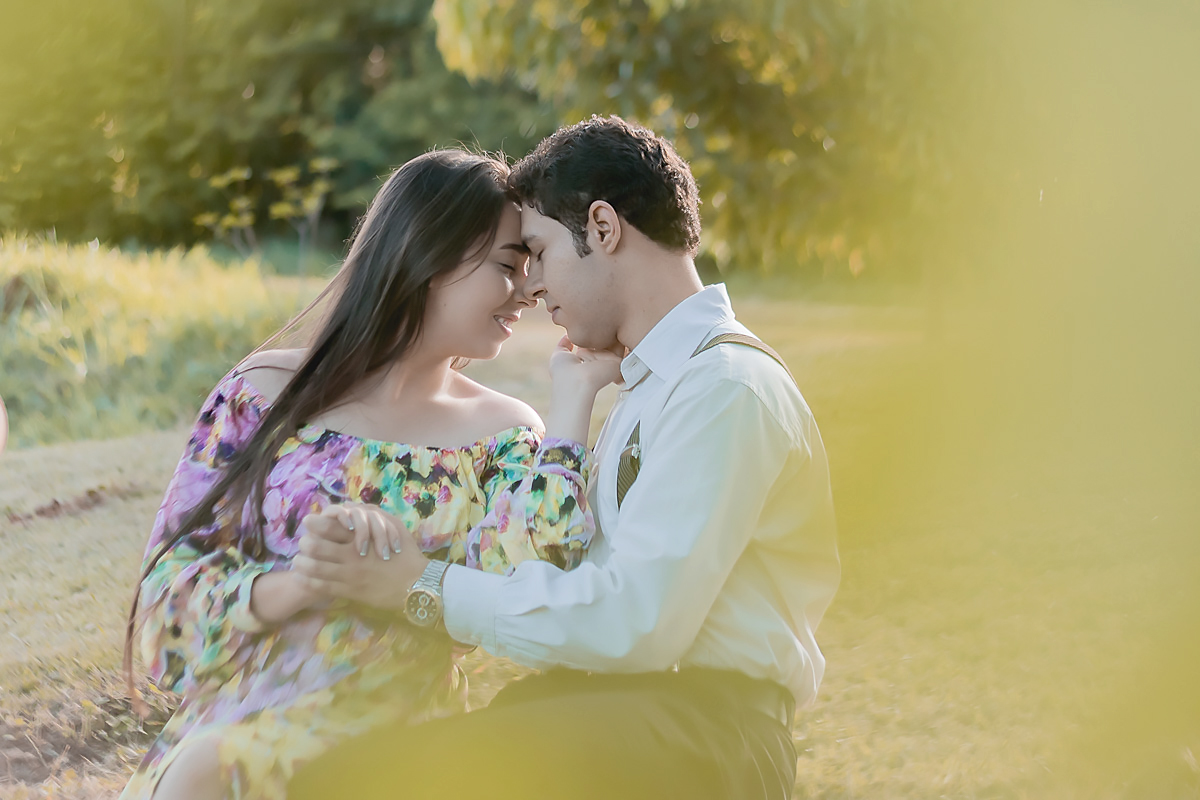 ensaio no campo - Rodrigo Braga fotografia Minaçu Goiás - gabriela e geovany