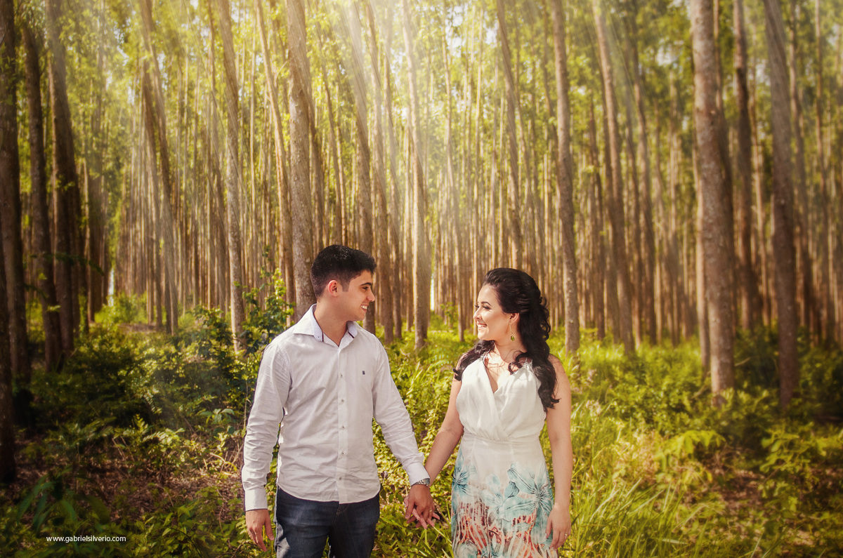 casamento-de-dia-ao-ar-livre-casamento-civil-trash-the-dress-annie-e-evandro-em-vilhena-ro-fotografado-por-gabriel-silvério-@gabrielsilveriofotografia-fine-art-brasil-casamento-tumblr-na-natureza