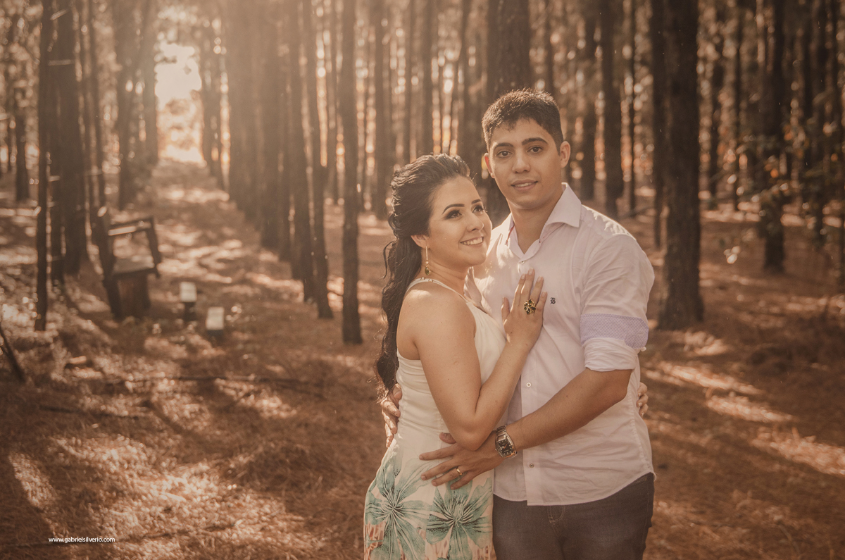 casamento-de-dia-ao-ar-livre-casamento-civil-trash-the-dress-annie-e-evandro-em-vilhena-ro-fotografado-por-gabriel-silvério-@gabrielsilveriofotografia-fine-art-brasil-casamento-tumblr-na-natureza