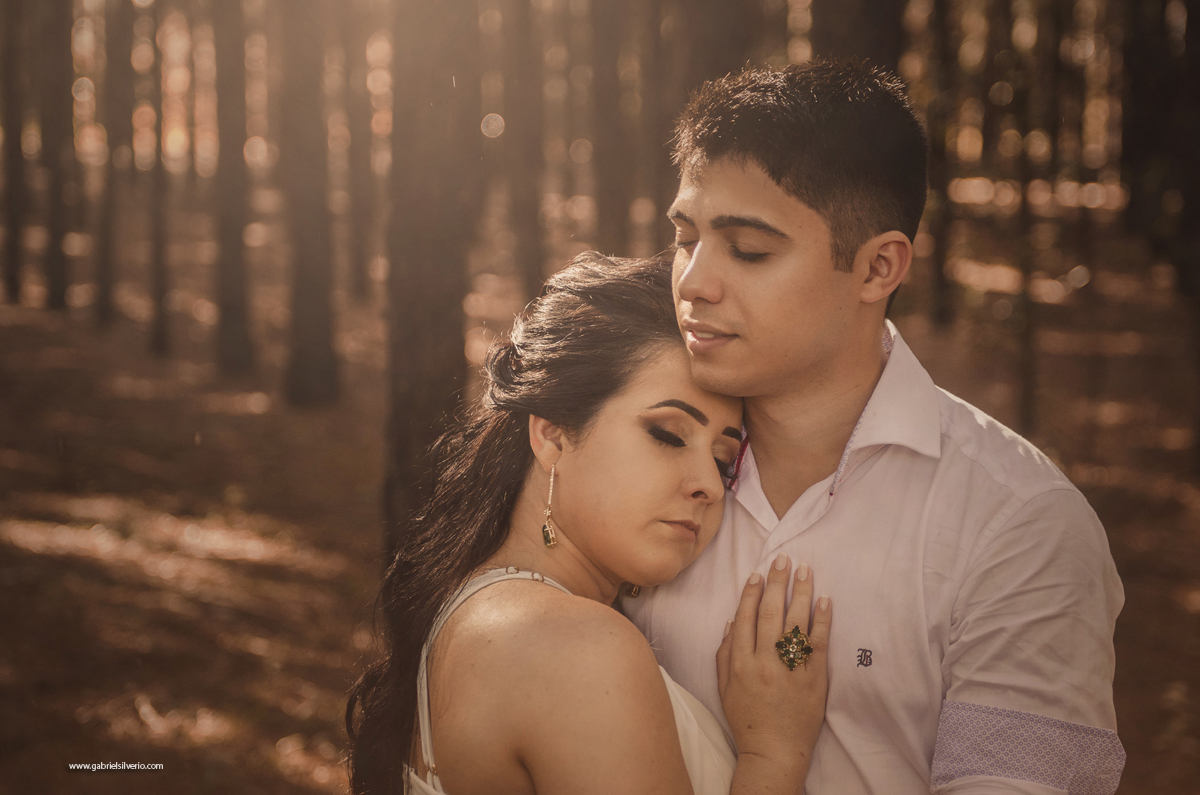 casamento-de-dia-ao-ar-livre-casamento-civil-trash-the-dress-annie-e-evandro-em-vilhena-ro-fotografado-por-gabriel-silvério-@gabrielsilveriofotografia-fine-art-brasil-casamento-tumblr-na-natureza