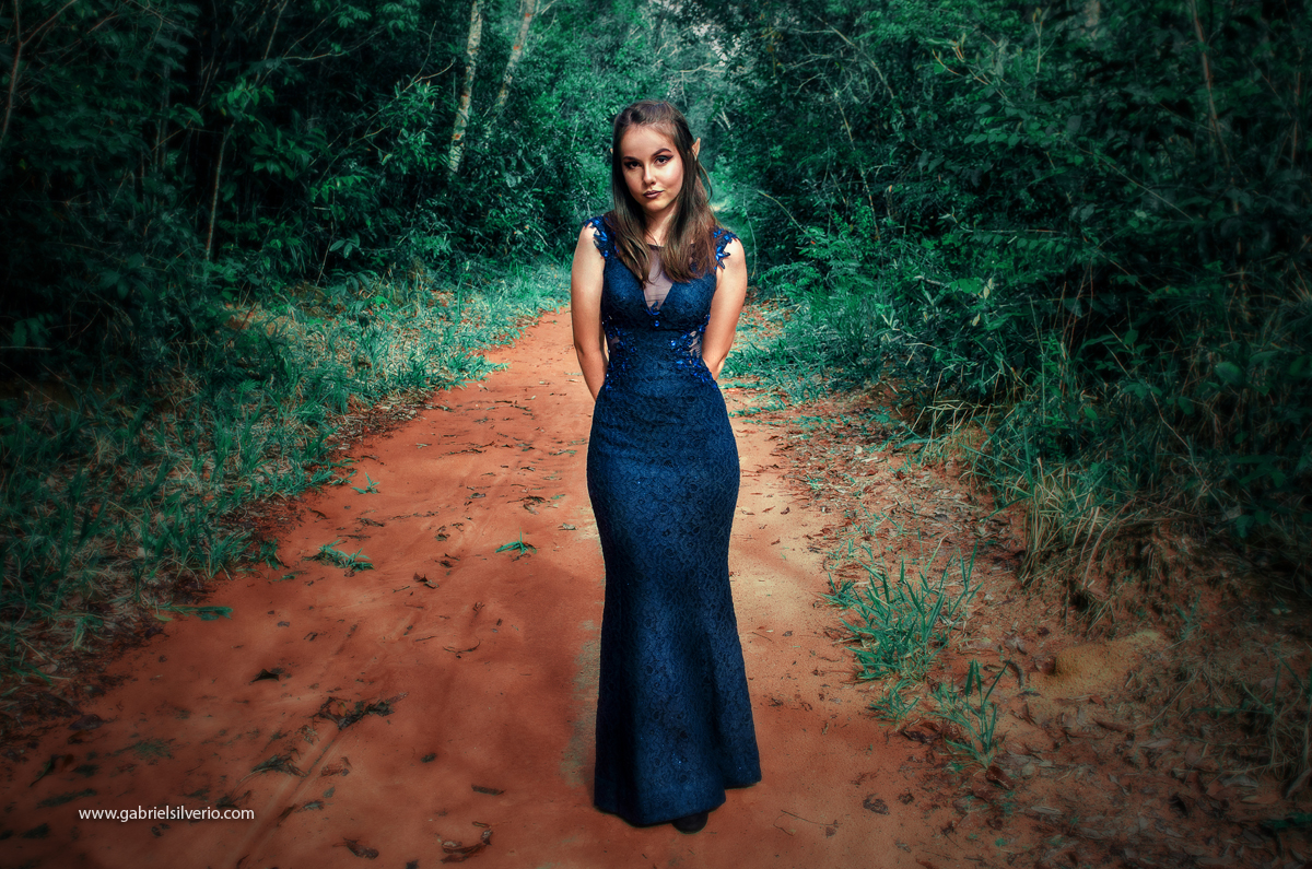 fotos-magicas-surreais-dodge-and-burn-fine-art-brasil-gabriel-silverio-fotografia-fotos-da-gabriele-carrijo-em-vilhena-ro-elfos-elf-magic-fantasy-fotos-na-floresta-magica