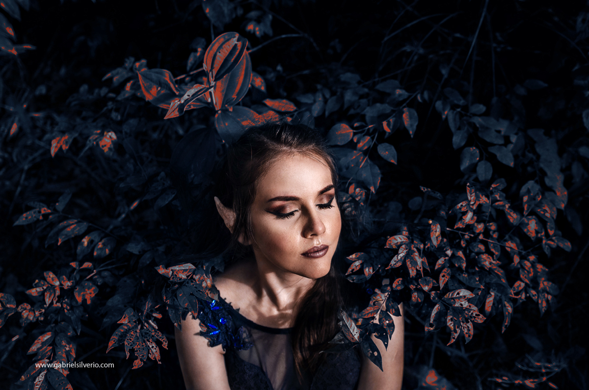 fotos-magicas-surreais-dodge-and-burn-fine-art-brasil-gabriel-silverio-fotografia-fotos-da-gabriele-carrijo-em-vilhena-ro-elfos-elf-magic-fantasy-fotos-na-floresta-magica